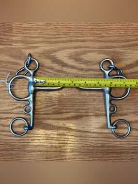 Low port Pelham English bit 5 1/3-1/2”